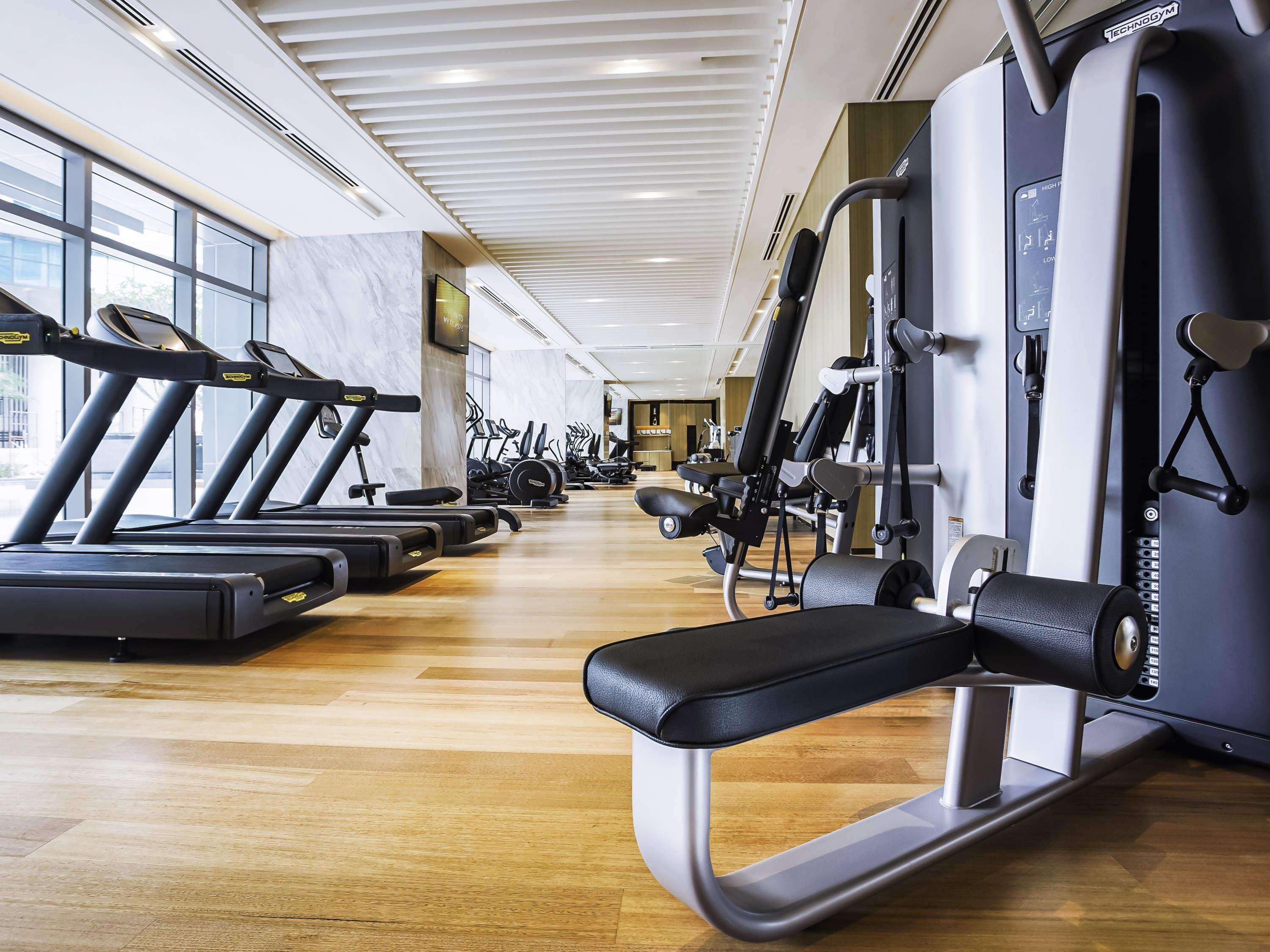 Hotel Sofitel Kuala Lumpur Damansara Exterior foto The gym at the hotel
